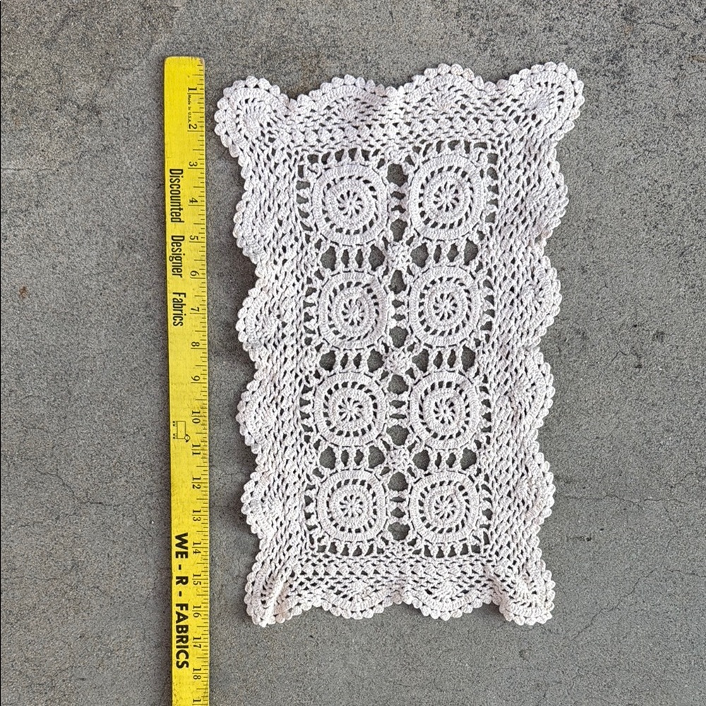 Vintage Handmade Crochet Doily - Picture 4 of 4